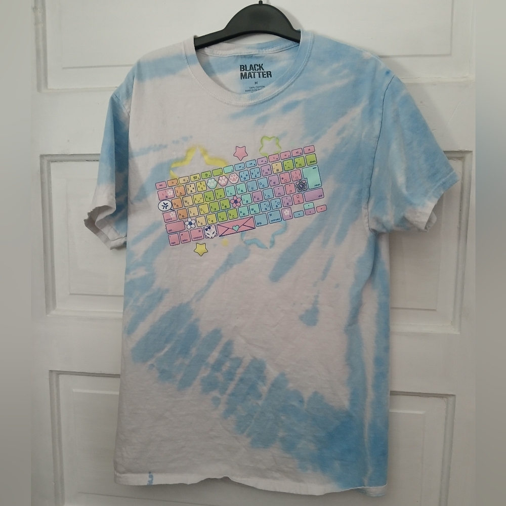 Hot Topic Pastel Tie Dye Tee